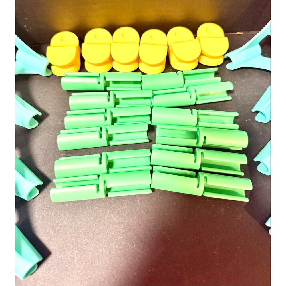 Lovevery Storyteller Puppet Theater Easy Connect Fort Replacement Connectors - Picture 2 of 4
